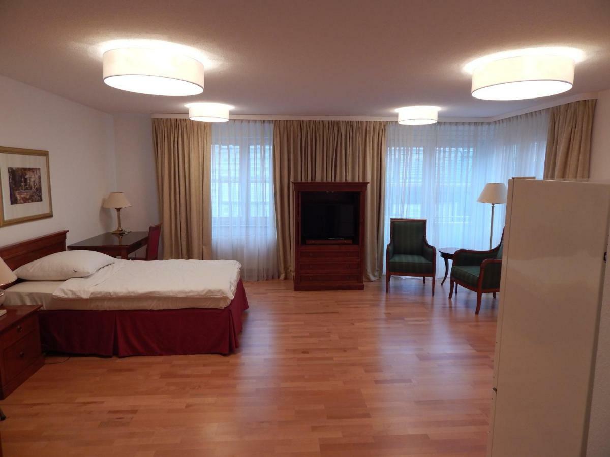 Free Apartment - Bei Der Markthalle Reutlingen Exterior photo